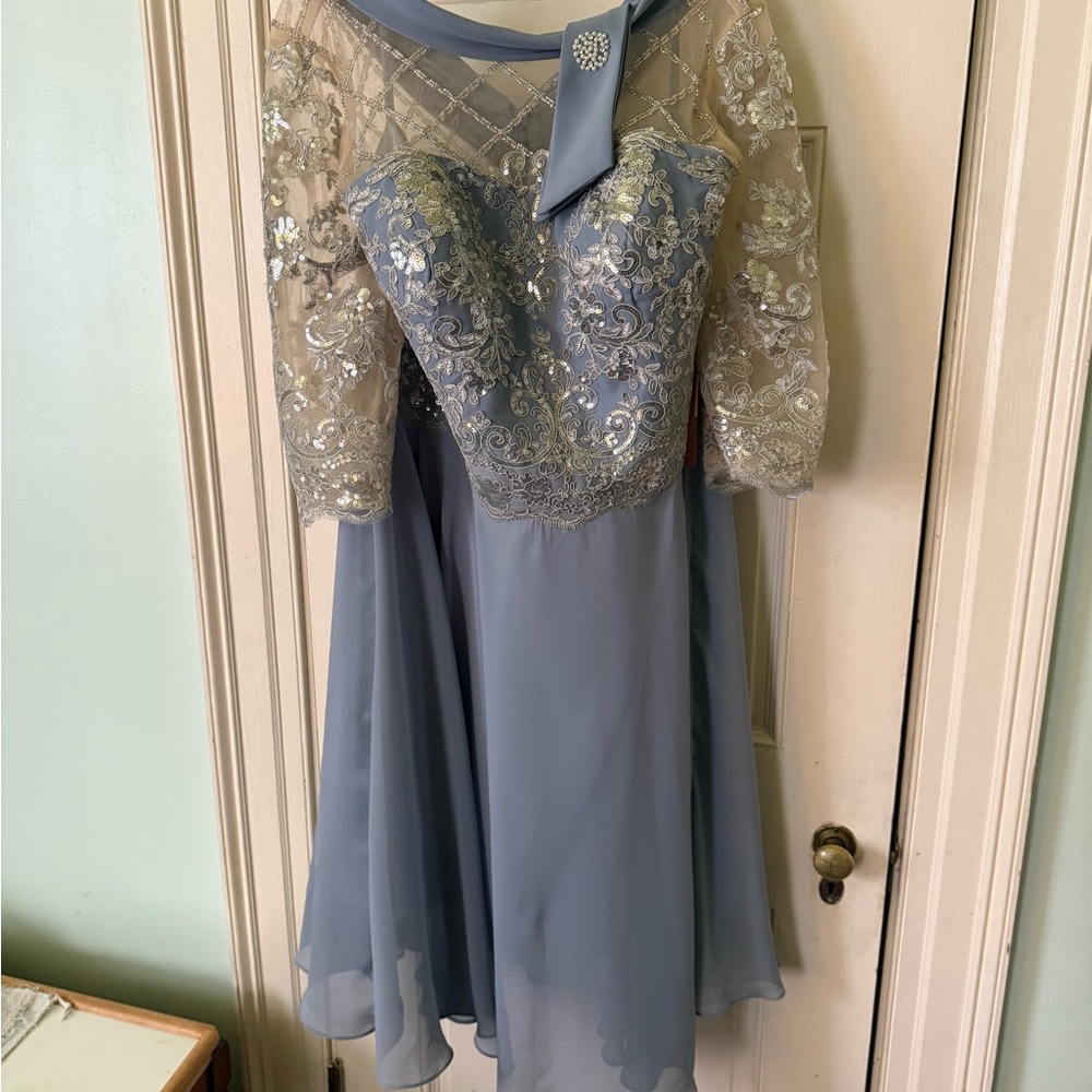 Elegant Blue Lace Dress